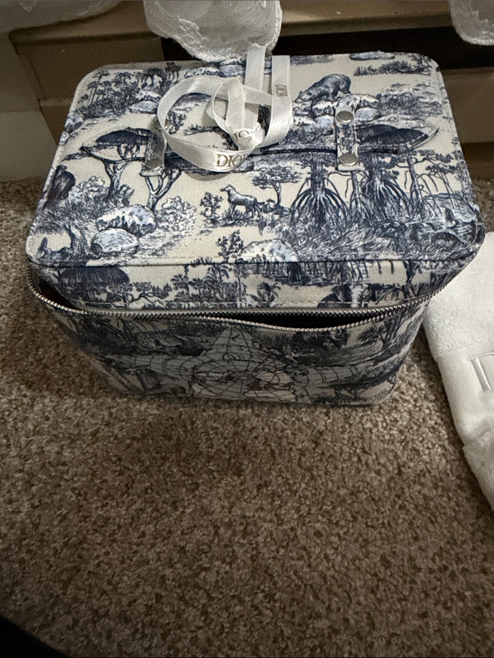Brand New Dior Toile Travel Vanity Case - Navy and White